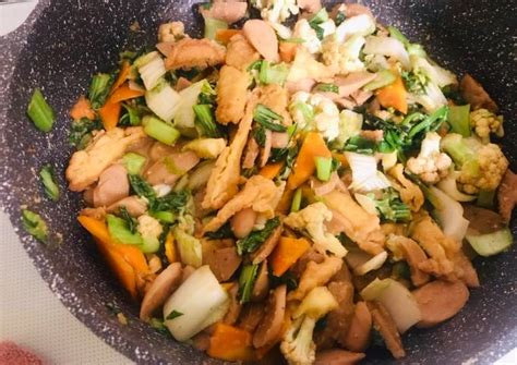 Cap cay, anda pasti sudah akrab mendengar nama chinese food yang satu ini bukan? Resep Cap Jae Jawa oleh Aldilla Marzha - Cookpad