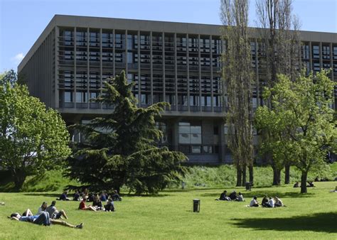 Université Claude Bernard Lyon 1 Momatre