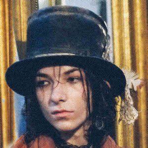See more ideas about palaye royale, music bands, emerson barrett. Emerson Barrett - Bio, Facts, Family | Famous Birthdays