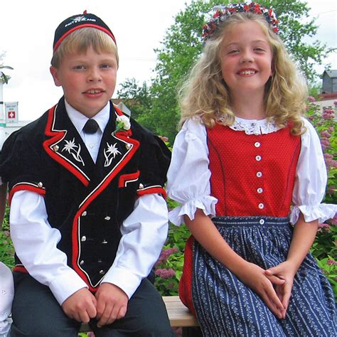 Switzerland Traditional Dress Switzerland Folk Dresses Switzerland