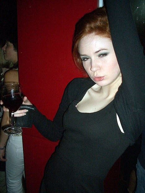 Doctor Who Star Karen Gillan Shows Her Partygirl Credentials In Candid Boozy Photos Daily Mail
