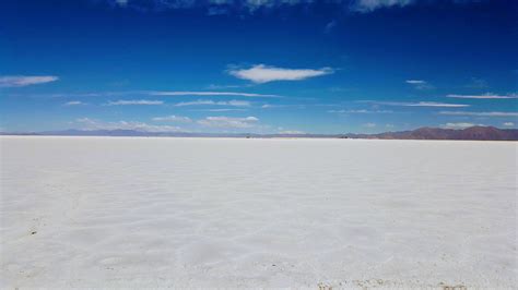 Salinas Grandes Argentinas Salt Flats The Fearless Foreigner