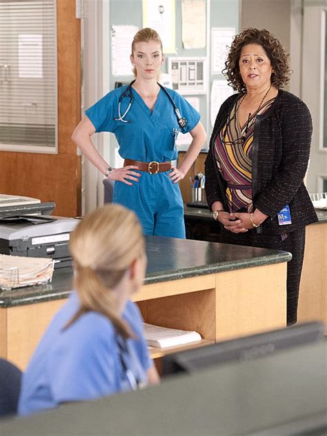 Anna Deavere Smith And Betty Gilpin In Nurse Jackie Nurse Jackie Jackie Nurse