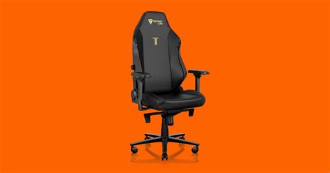 Secretlab Titan Evo 2022 Review: A Good Gaming Chair For PC 2021