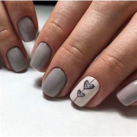 40 Examples Of Grey And Silver Nails For A Cool Manicure Heart Nail