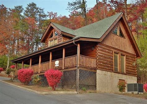 Cozy Bear Heaven Pigeon Forge Cabins Dream House Exterior Cabin