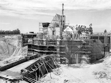 Vintage Photos Tell The History Of Disneyland Business Insider