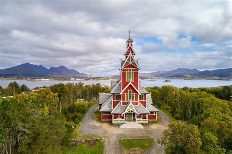 Your Ultimate Guide To The Lofoten Islands Days To Come