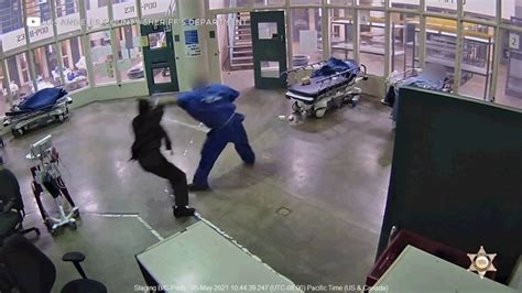 Inmate Attacks Female Custody Assistant At Downtown La Jail Video