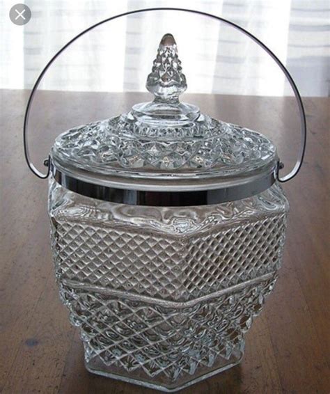 Large Vintage Crystal Ice Bucket W Lid And Handle Anchor Hocking Wexford Pattern Stunning