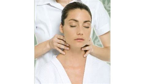 Treat Yourself To A 15 Minute Neck And Shoulder Massage Sa Rural Womens Gathering