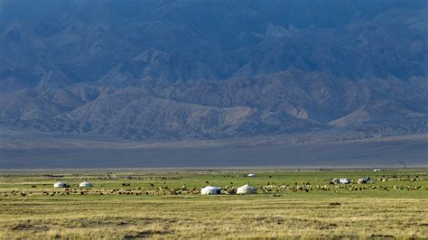 Geography of Mongolia - Horseback Mongolia