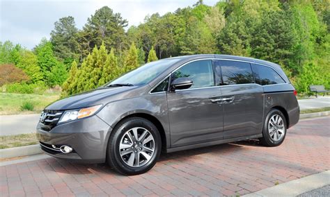 Sister model with the avancier. 2014 Honda Odyssey Touring Elite - Road Test Review ...