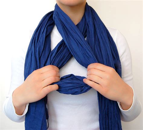 scarf 2 scarf knots diy scarf scarf tying tie a scarf scarf yarn scarf top long scarf diy