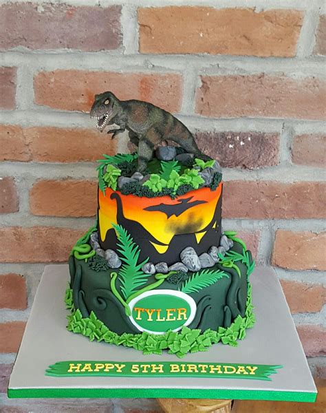 Jurassic World Dinosaur Cake ☺ Dinosaur Birthday Cakes Jurassic Park