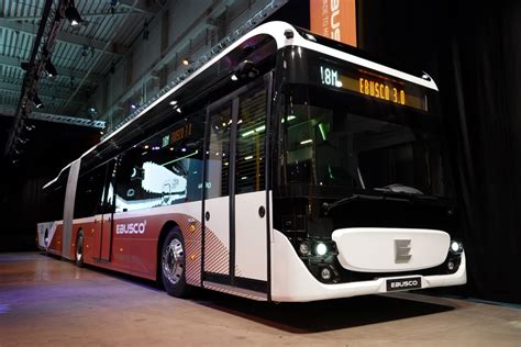 Ebusco Presents Its First Articulated E Bus To The Press Urban