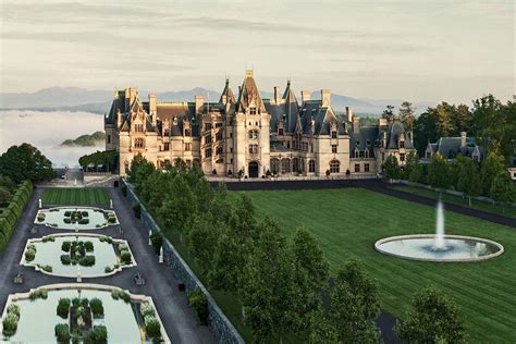 The Biltmore Estate Finished In 1895 For George Vanderbilt Ii R