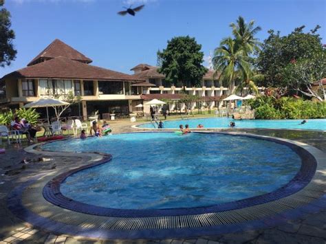 Situated near the mouth of the kuantan river, kuantan is the capital of pahang and. LEGEND RESORT CHERATING $47 ($̶5̶9̶) - Updated 2019 Prices ...