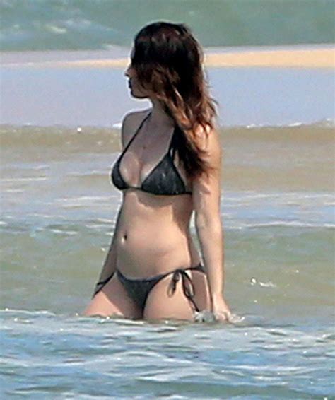 Jessica Biel In Bikini On The Beach In Maui Hawtcelebs