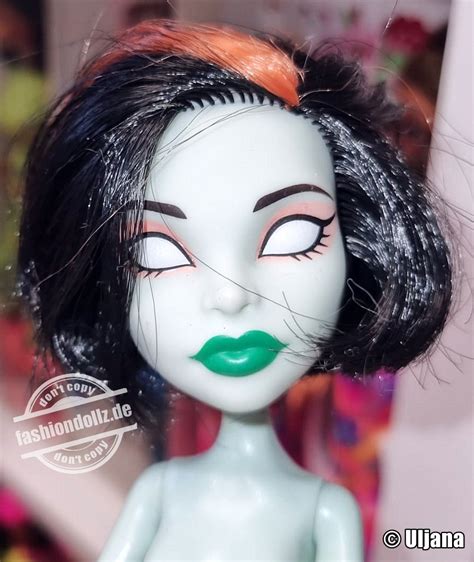 Scarah Screams Monster High Dolls By Mattel Fashiondollz Info