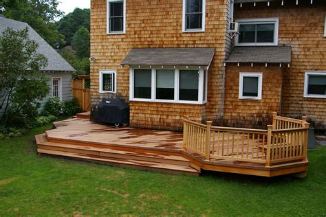 Wood Decks And High Outdoor Heat Small Backyard Decks Deck Design