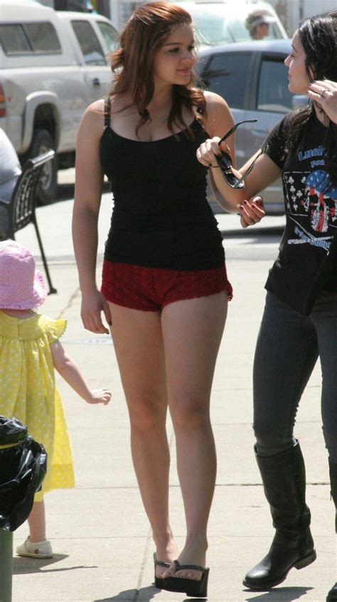 Pin On Ariel Winter