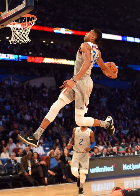 Giannis antetokounmpo's top 34 freakish dunks of his nba career. Giannis Antetokounmpo - 10 Athletes Should Have Signature ...