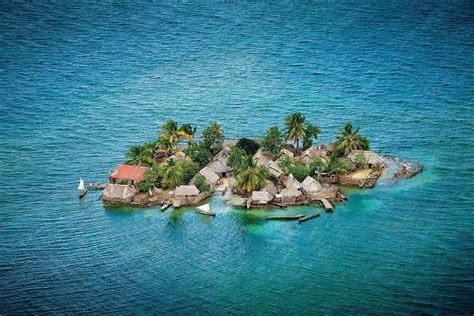 Top 10 Of The Most Secluded Islands Of The Planet Planet Ocean Planet