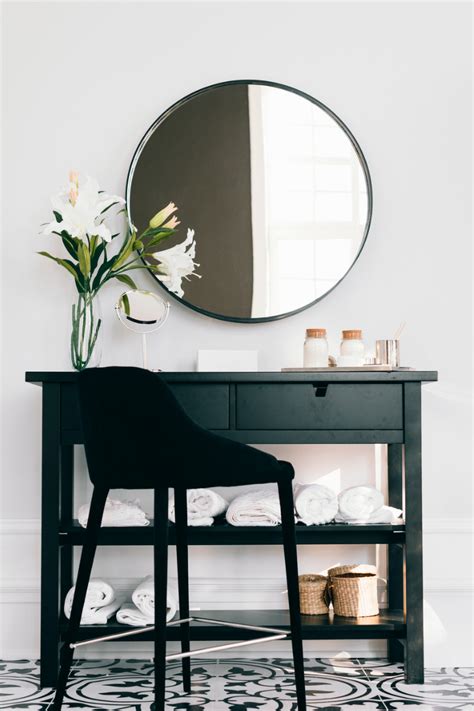 How To Stage Your Home Using The Magic Of Mirrors Bespoke Mirrors