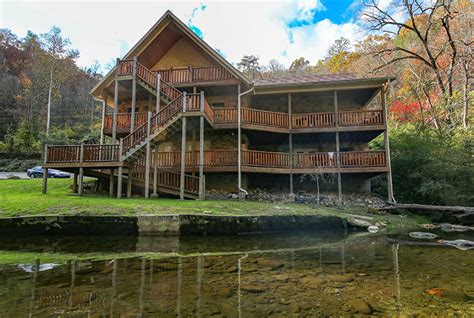 Pigeon forge, sevier county, tennessee, united states. Pigeon Forge Cabin - Riverside Lodge - 5 Bedroom - Sleeps 21