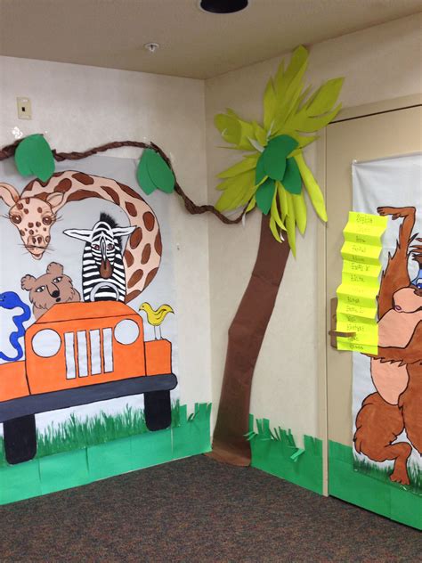 Bright and visually appealing, these teacher classroom decorations provide children with important academic information and encouraging motivational messages. Jungle theme classroom decor | Kiddos | Pinterest | Jungle ...