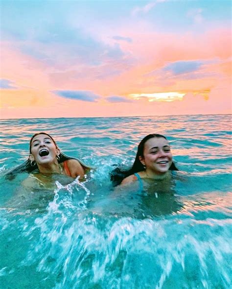 On Insta Ana Stowell Cute Beach Pictures Summer Friends Best Friends Shoot