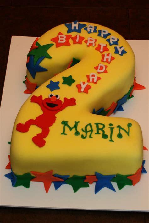 2nd birthday party ideas for baby boys. 2nd Birthday Elmo Cake | Yay! I finally got to make a cake ...