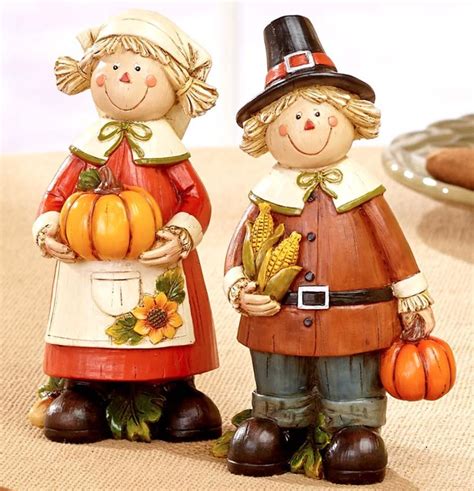 Pilgrim Figurine Set Man Woman Fall Thanksgiving Holiday Decor Accent