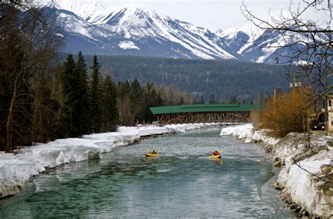 Paddling The Kicking Horse River Winter Paddling Adventure With Video
