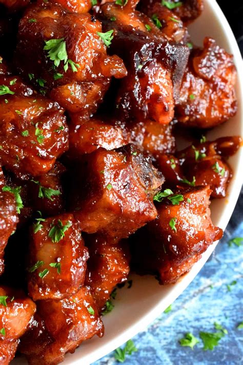Our collection of beef chuck recipes underscores the fact that this affordable cut is also one of the most flavorful, as good for roasts as it is for stews and ragouts. Baked Barbecue Pork Riblets - Lord Byron's Kitchen | Pork riblets, Pork riblets recipe, Riblets ...