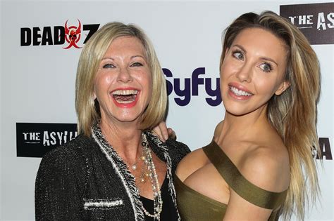 Olivia Newton Johns Daughter To Remove Breast Implants In Wake Of Mom