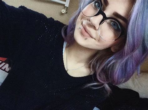 waitin for bae 💜 lavenderhair curlyhair purplehair violethair glasses makeup smile