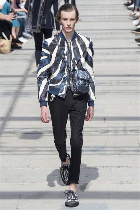 Louis Vuitton Spring 2017 Menswear Fashion Show Menswear Mens Vest