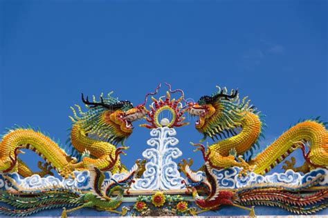 The Twin Chinese Dragon On Temple Roof Stock Image Image Of Holy