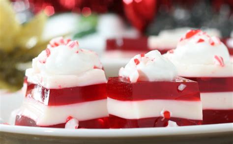 No festive meal is complete without one of our christmas desserts! 10 Vintage Christmas Desserts that Deserve a Comeback ...