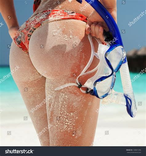 Sexy Sandy Woman Snorkeling Equipment On Foto Stok Shutterstock