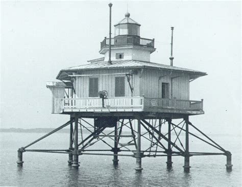 Lighthouses — Suffolk River Heritage