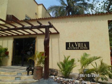 Entrance Picture Of La Villa Boutique Hotel Accra Tripadvisor