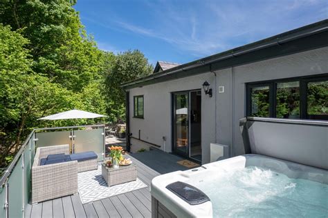 Top 5 Holiday Cottages With A Hot Tub In North Wales
