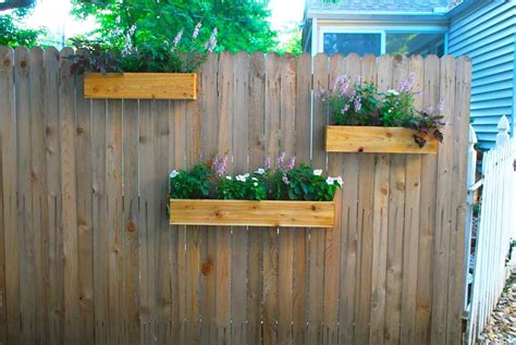 Gorgeous Privacy Wall Planter Design Ideas To Make Your Home More
