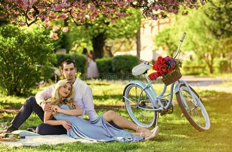 Perfect Spring Date Long Lasting Relationship Couple Having Picnic In