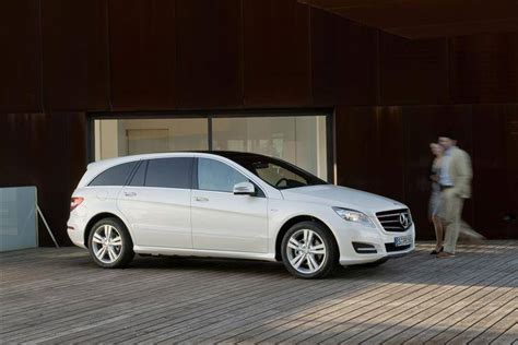 It's as well equipped as any other luxury vehicle. Mercedes-Benz R-Class (2011 - 2014) used car review | Car ...