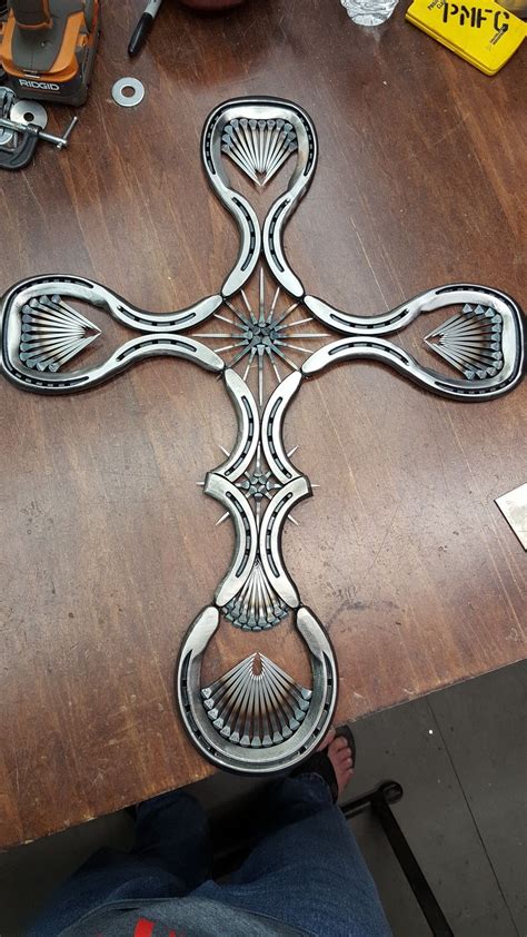 Love This Cross Made Out Of Horseshoes Welding Crafts Welding Art