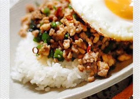 Since this place is very near to the university in the banglamphu area. Easy Pad Gra Prao (Stir Fried Rice with Ground Meat and Basil) Recipe by cookpad.japan - Cookpad